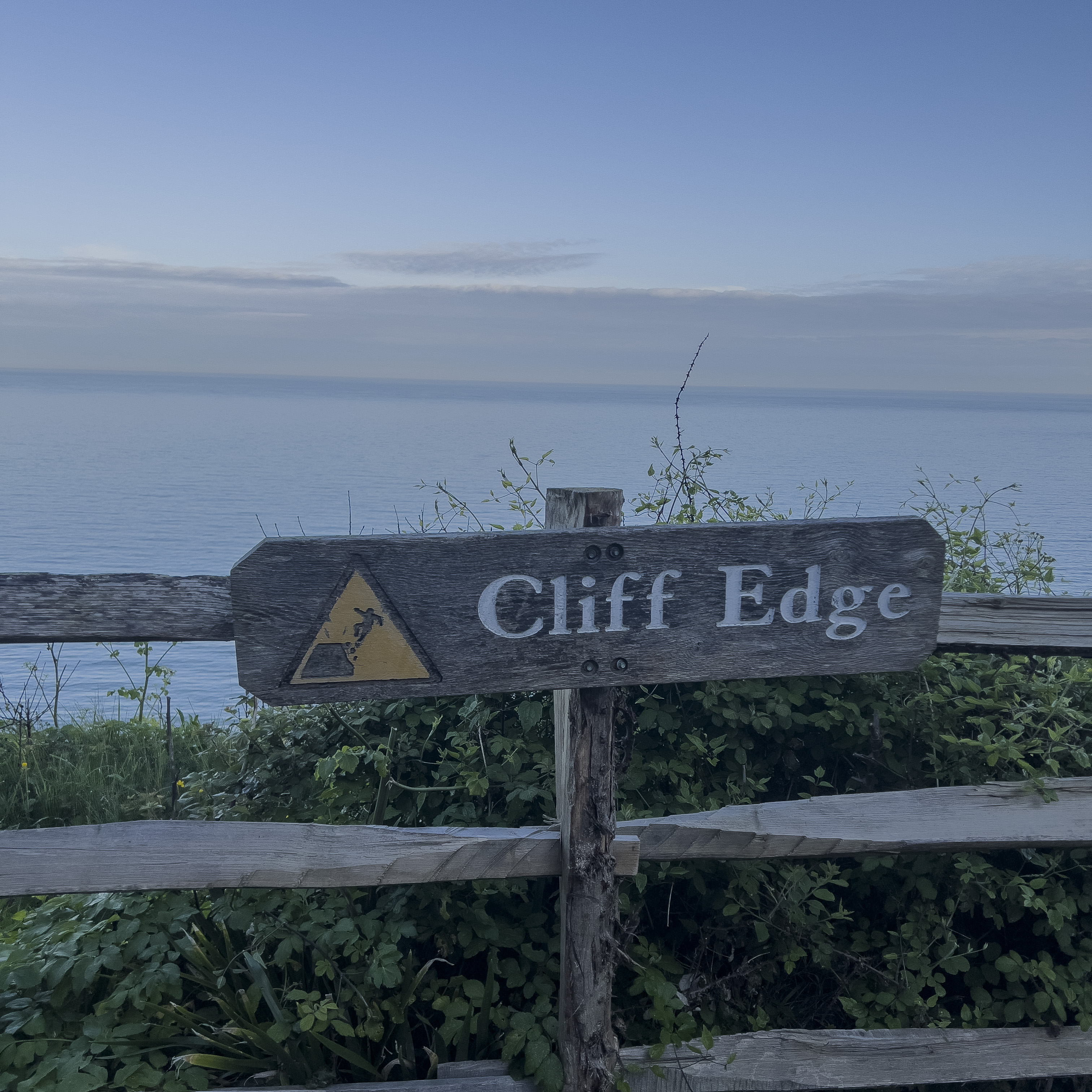 Cliffs edge, watch out