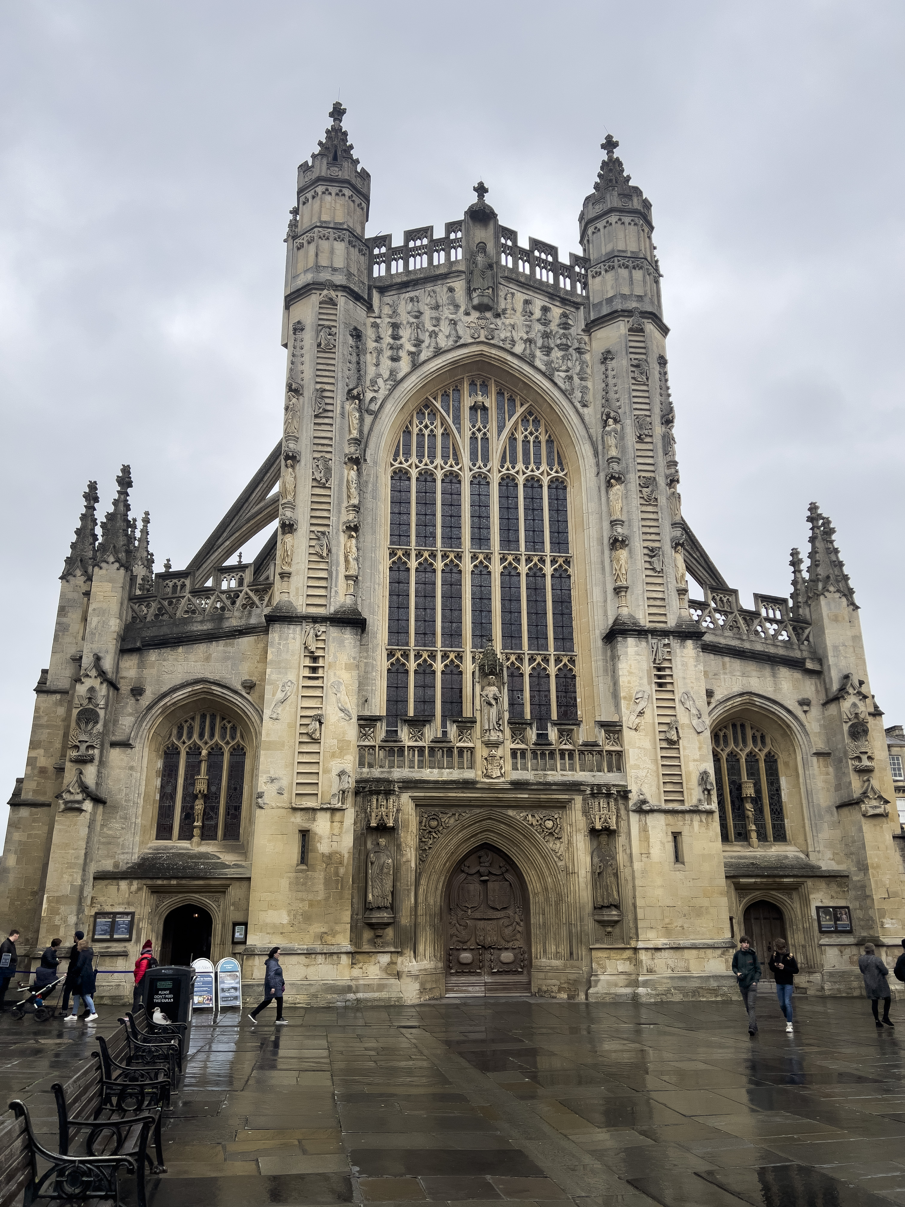 Views of Bath Abbey