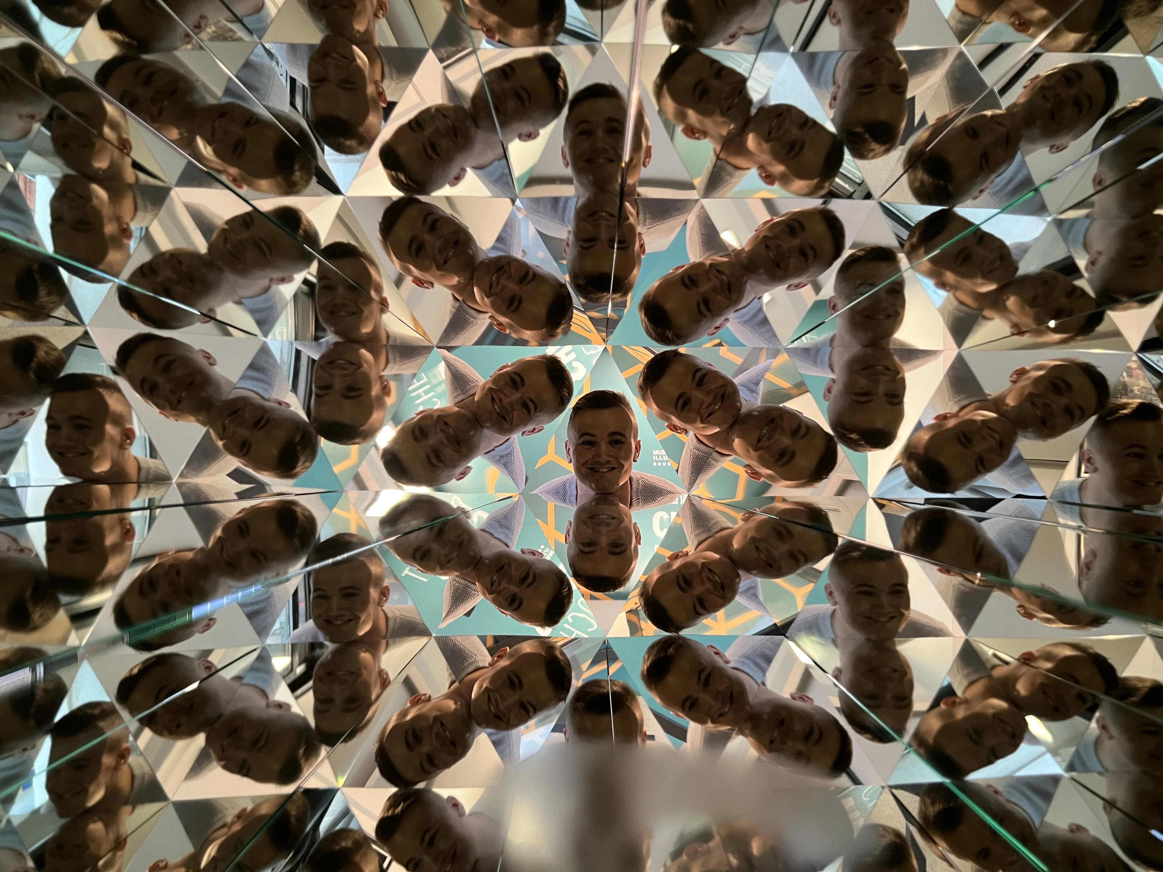 Museum of Illusions in Brussels entrance and exhibits